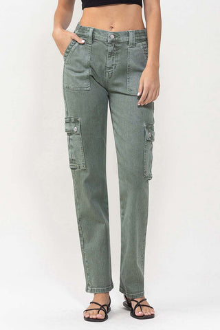 HIGH RISE STRAIGHT JEAN WITH CARGO POCKET DETAIL