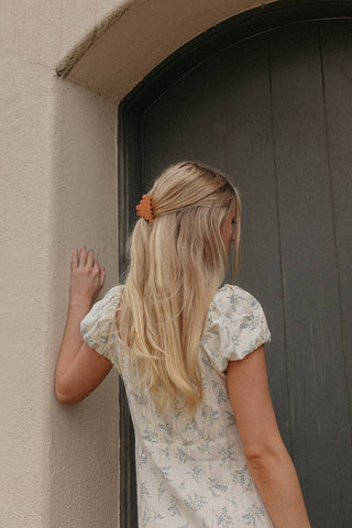 KAXI - KAXI SCALLOPED MINI HOLD EVERYTHING CLAW: BUTTER YELLOW
