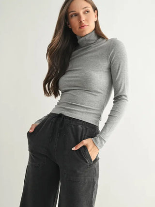 MICRO RIBBED LONG SLEEVE TURTLENECK