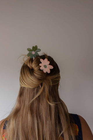 KAXI - FLOWER FRENCH PINS: RED & LEAPORD