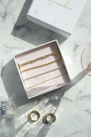 The Sis Kiss - The Clara Bracelet (Essentials Collection): Silver