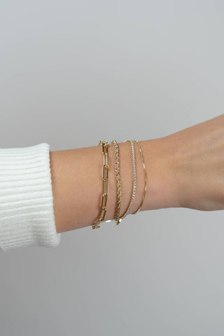 The Sis Kiss - The Leo Bracelet (Essentials Collection): Gold