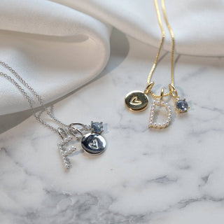 The Sis Kiss - Pearl Initial Silver Charm