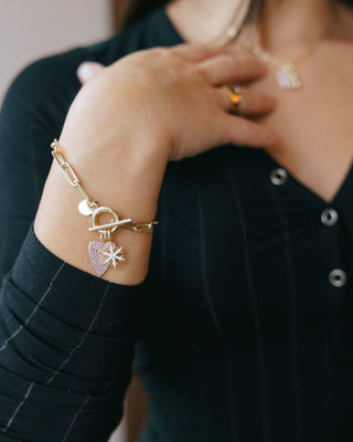 The Sis Kiss - Snowflake Charm