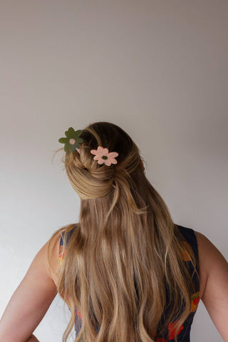 KAXI - FLOWER FRENCH PINS: RED & LEAPORD