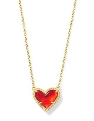 Ari Heart Short Pendant Necklace