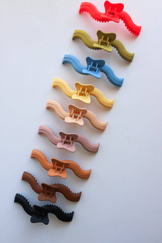 KAXI - KAXI ORIGINAL WAVY HOLD EVERYTHING CLAW: BLACK