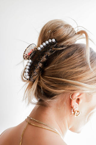 KAXI - LOVE IS IN THE HAIR CLAW: MIDI CLAW