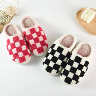 Checkered Printed Home Slippers: Blk/Ivory