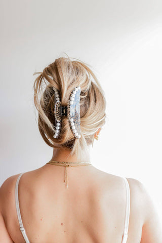 KAXI - LOVE IS IN THE HAIR CLAW: MIDI CLAW