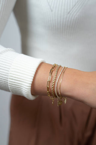 The Sis Kiss - The Leo Bracelet (Essentials Collection): Gold