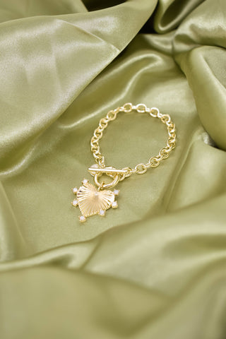 The Sis Kiss - Gallery Charm Bracelet: Silver