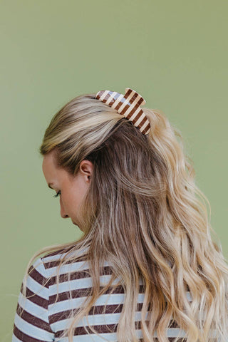 KAXI - STRIPED OVERSIZED CLAWS: BROWN AND CREAM STRIPED