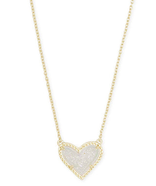 Ari Heart Short Pendant Necklace