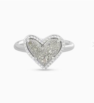 Ari Heart Band Ring